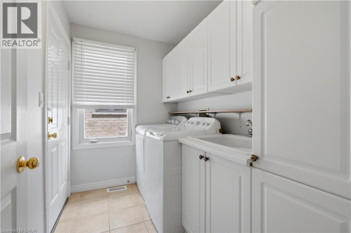 Photo 8 at 25 - 385 N Park Road, Brier Park, Brantford