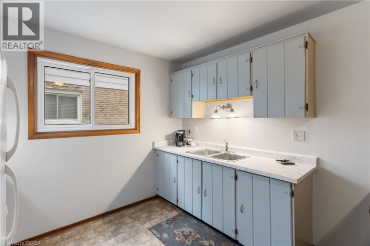 Photo 14 at 12B - 18 Oakhill Drive, Kinnard, Brantford