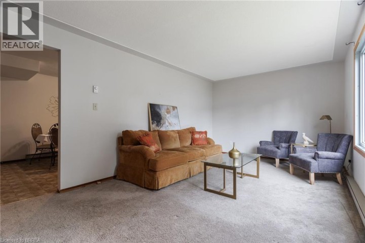 Photo 5 at 12B - 18 Oakhill Drive, Kinnard, Brantford