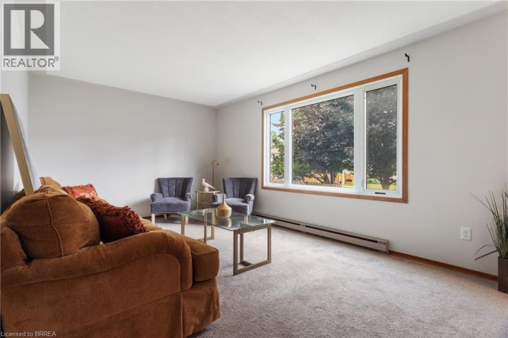 Photo 6 at 12B - 18 Oakhill Drive, Kinnard, Brantford