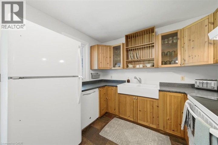 Photo 32 at 112 Sydenham Street, Terrace Hill, Brantford