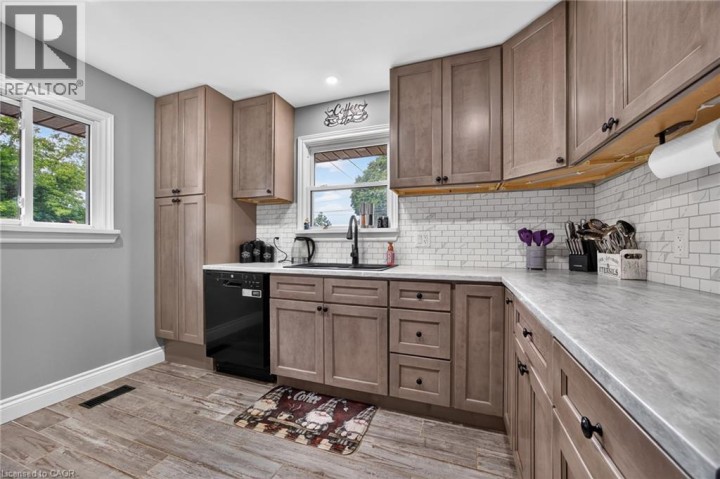 Photo 6 at 29 E Concession Street, Tillsonburg