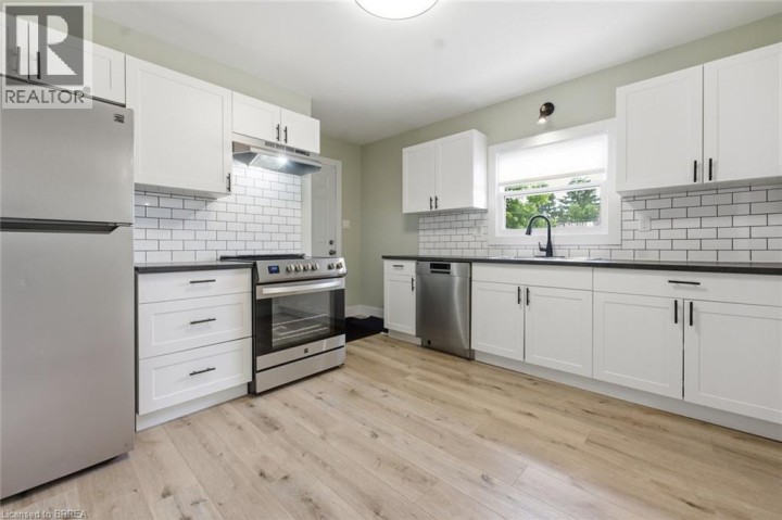 Photo 11 at 249 Clarence Street, East Ward, Brantford
