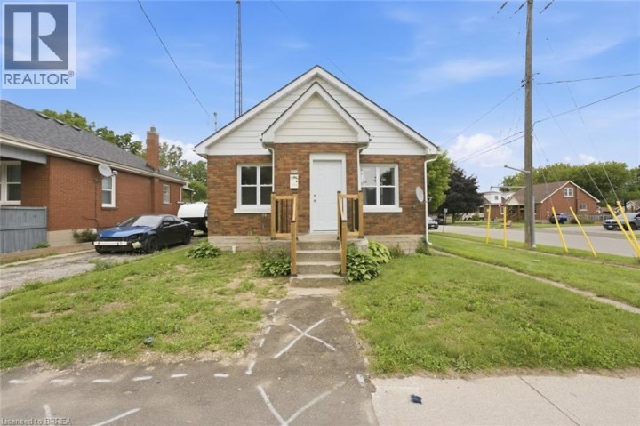 Photo 2 at 249 Clarence Street, East Ward, Brantford