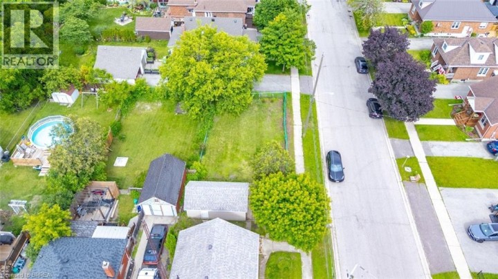 Photo 30 at 249 Clarence Street, East Ward, Brantford