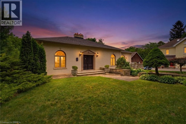 Photo 1 at 46 Tutela Heights, Tutela Heights, Brantford