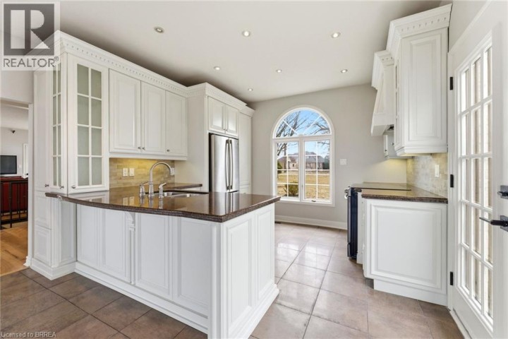 Photo 24 at 46 Tutela Heights, Tutela Heights, Brantford