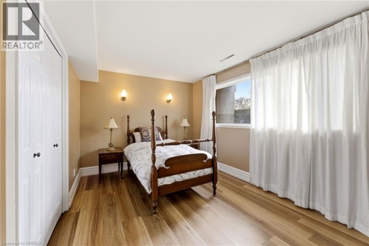 Photo 30 at 46 Tutela Heights, Tutela Heights, Brantford