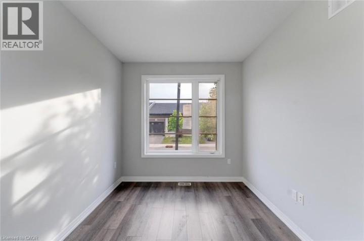 Photo 16 at 11 - 550 Grey Street, Echo Place, Brantford