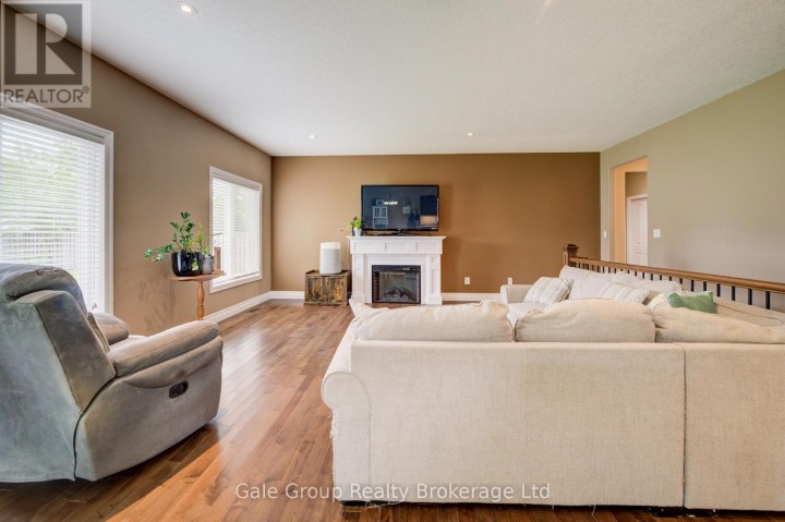 Photo 10 at 47 Graydon Drive, Mount Elgin, South-West Oxford