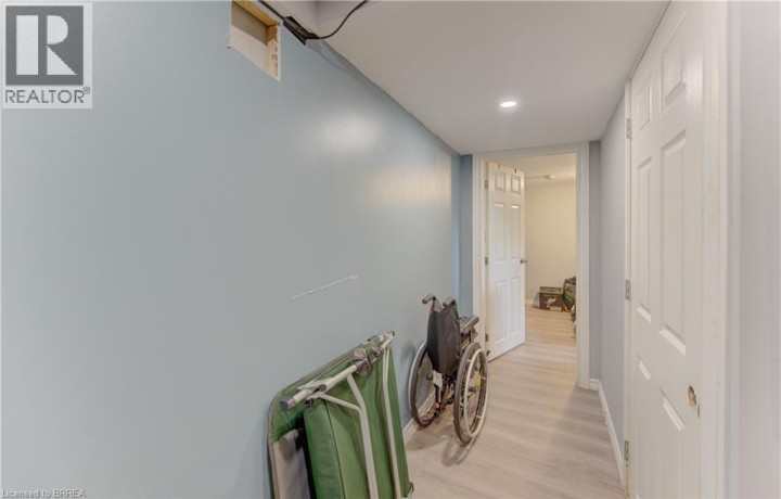 Photo 17 at 5 Fleet Street, North Ward, Brantford