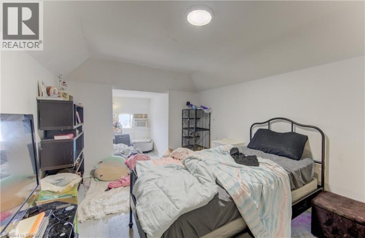 Photo 37 at 5 Fleet Street, North Ward, Brantford