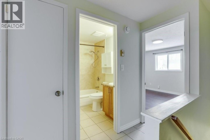 Photo 14 at 5 - 900 James Street, Woodstock - South, Woodstock