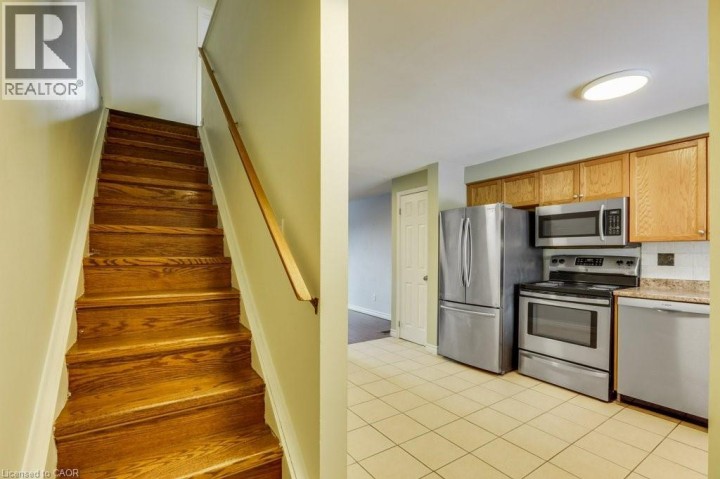 Photo 5 at 5 - 900 James Street, Woodstock - South, Woodstock