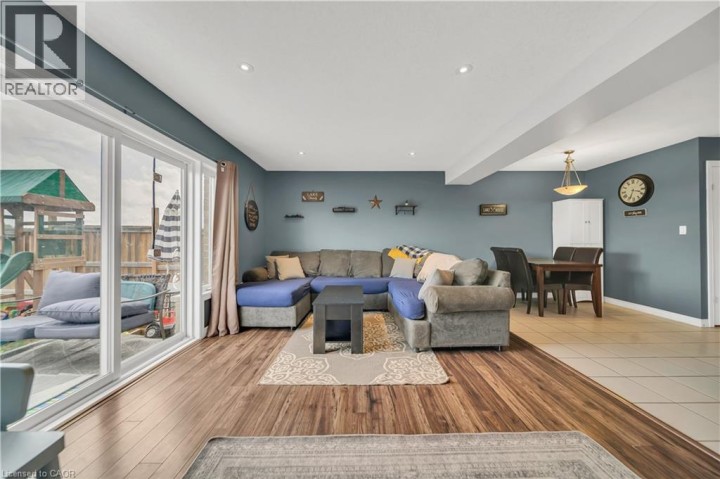 Photo 10 at 1450 Caen Avenue, Woodstock - North, Woodstock