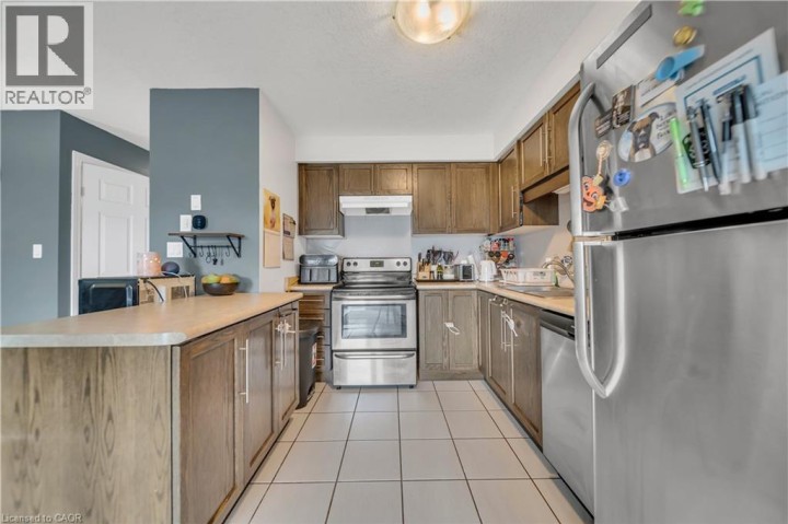 Photo 11 at 1450 Caen Avenue, Woodstock - North, Woodstock
