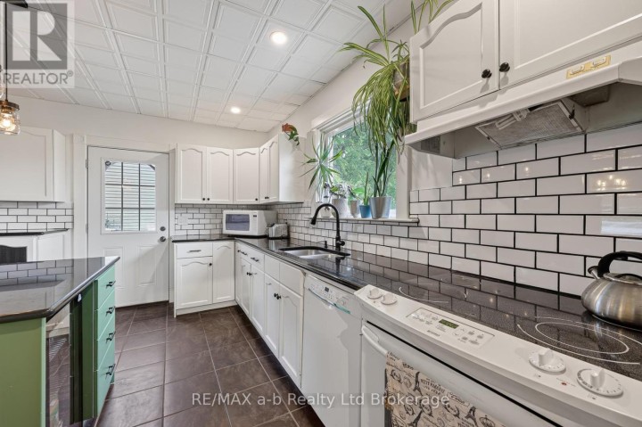 Photo 11 at 301 S Thames Street, Ingersoll - South, Ingersoll