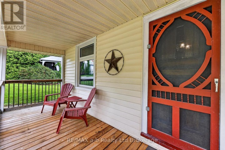 Photo 3 at 301 S Thames Street, Ingersoll - South, Ingersoll