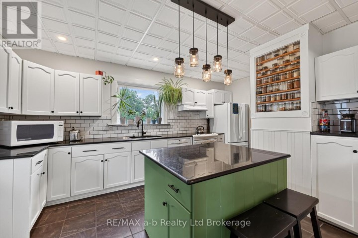 Photo 9 at 301 S Thames Street, Ingersoll - South, Ingersoll