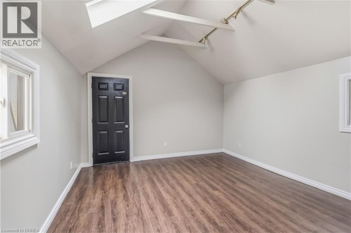 Photo 38 at 74 Pearl Street, North Ward, Brantford