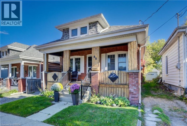 Photo 3 at 88 Walnut Street, Old West Brant, Brantford