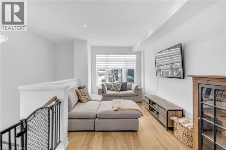 Photo 5 at 86 - 461 Blackburn Drive, Empire South, Brantford