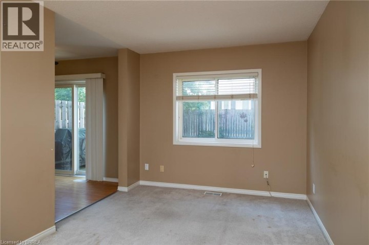 Photo 6 at 7 Graystone Court, Innerkip (Fair Grounds), Woodstock