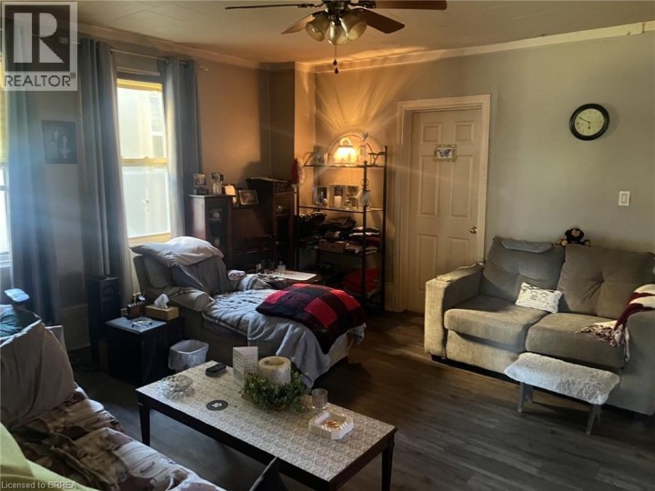 Photo 3 at 42 Chatham Street, Downtown Core, Brantford