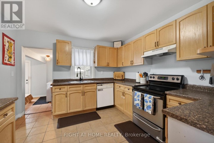 Photo 10 at 12 Pearl Street, Tillsonburg