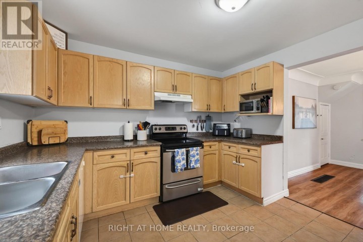 Photo 11 at 12 Pearl Street, Tillsonburg