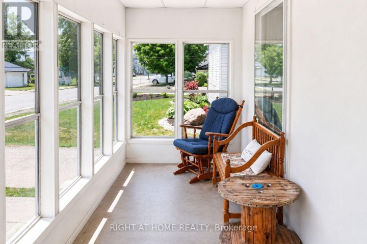 Photo 3 at 12 Pearl Street, Tillsonburg