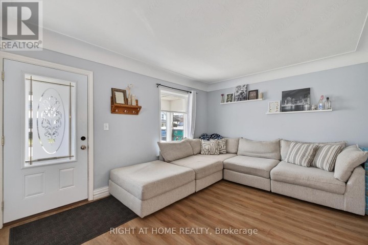 Photo 5 at 12 Pearl Street, Tillsonburg