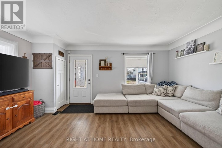 Photo 6 at 12 Pearl Street, Tillsonburg