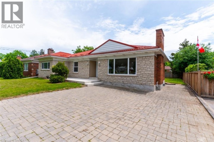 Photo 4 at 107 Queensway Drive, Henderson, Brantford