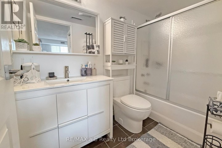 Photo 20 at 303 - 159 Ferguson Drive, Woodstock - South, Woodstock
