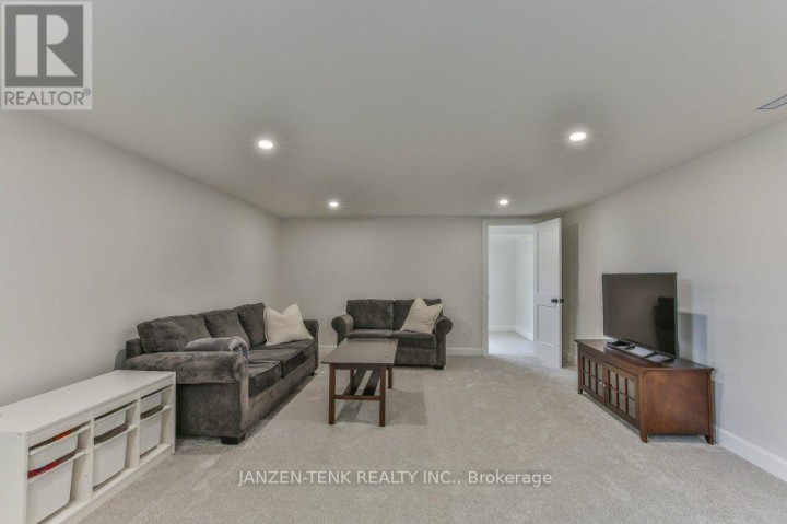 Photo 31 at 492 19 Highway, Tillsonburg