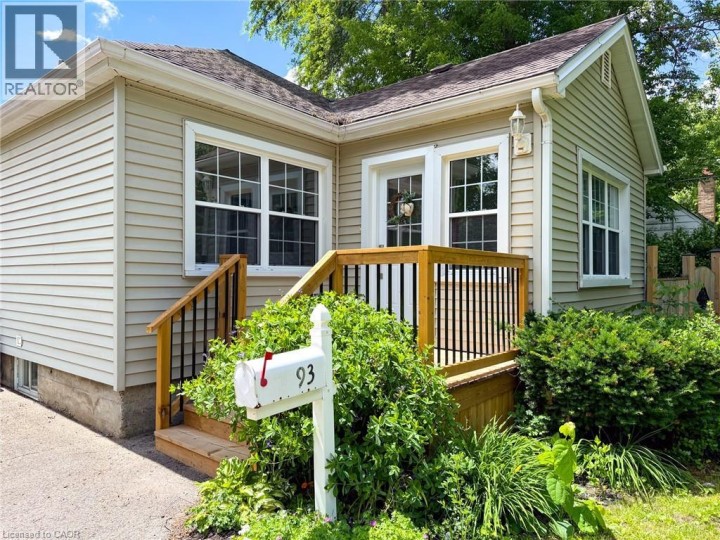 Photo 2 at 93 Barnes Avenue, Queensway / Grove, Brantford