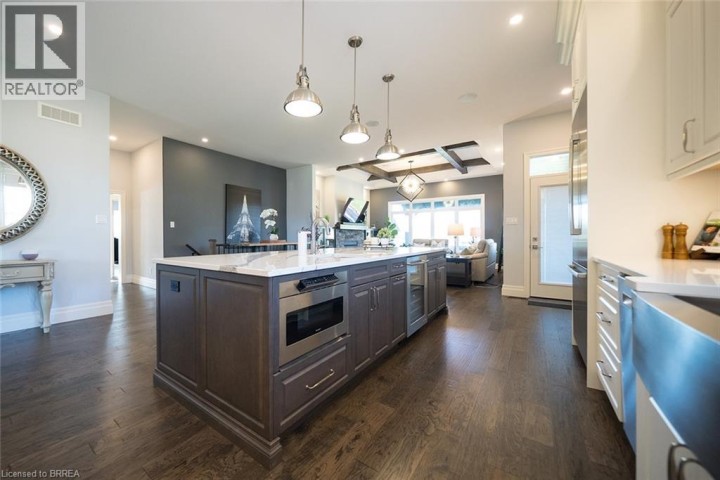 Photo 10 at 21 Tedley Boulevard, Tutela Heights, Brantford
