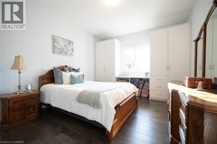 Photo 18 at 21 Tedley Boulevard, Tutela Heights, Brantford
