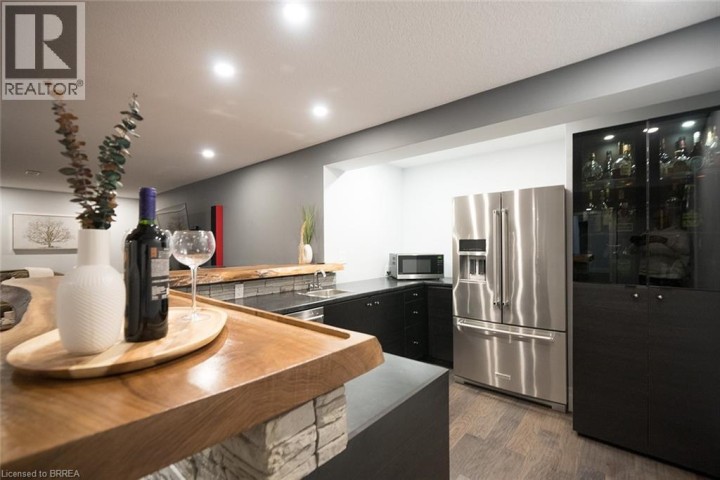 Photo 30 at 21 Tedley Boulevard, Tutela Heights, Brantford