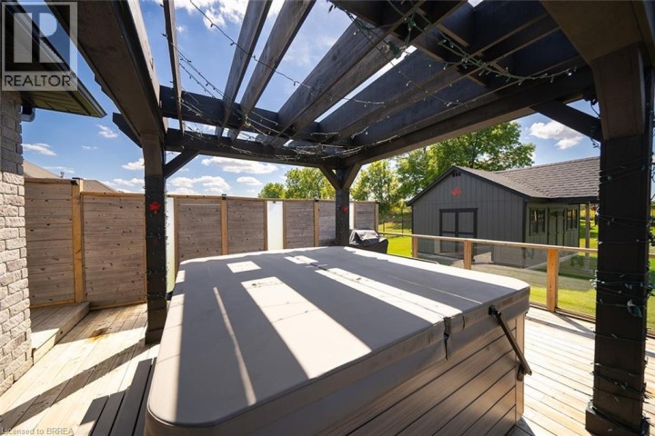 Photo 40 at 21 Tedley Boulevard, Tutela Heights, Brantford