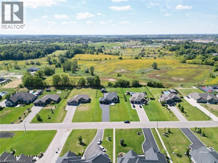 Photo 49 at 21 Tedley Boulevard, Tutela Heights, Brantford
