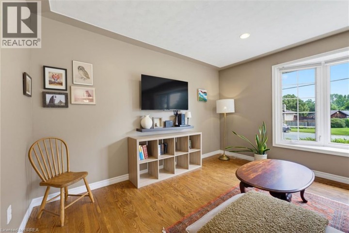 Photo 3 at 87 Ball Street, Innerkip (Victoria Park), Woodstock