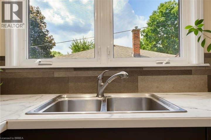 Photo 10 at 87 Ball Street, Innerkip (Victoria Park), Woodstock