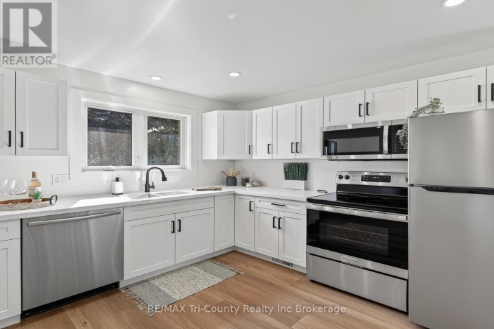 Photo 11 at 67 Beckett Boulevard, Tillsonburg