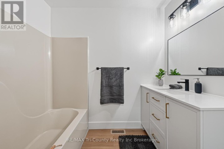 Photo 20 at 67 Beckett Boulevard, Tillsonburg
