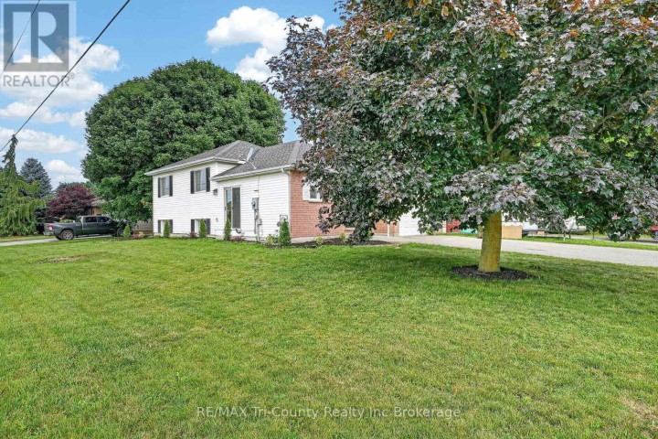 Photo 3 at 67 Beckett Boulevard, Tillsonburg