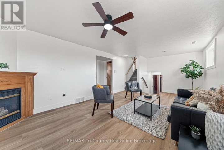 Photo 31 at 67 Beckett Boulevard, Tillsonburg