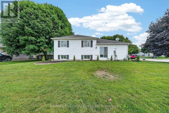 Photo 4 at 67 Beckett Boulevard, Tillsonburg