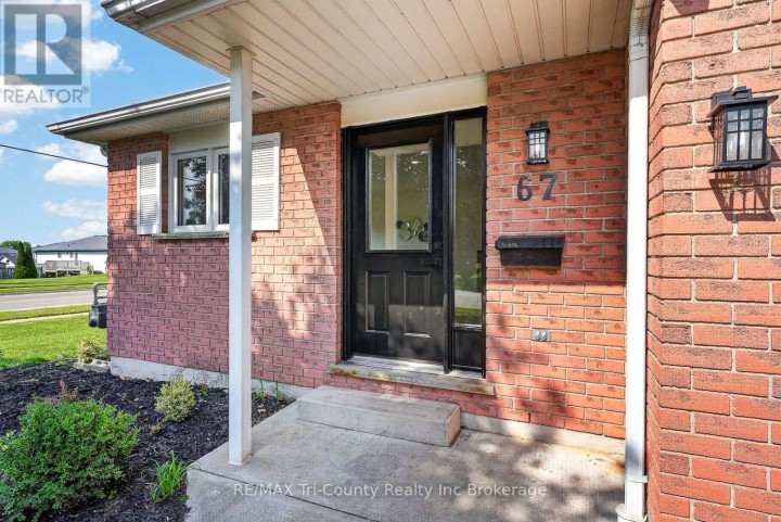 Photo 7 at 67 Beckett Boulevard, Tillsonburg